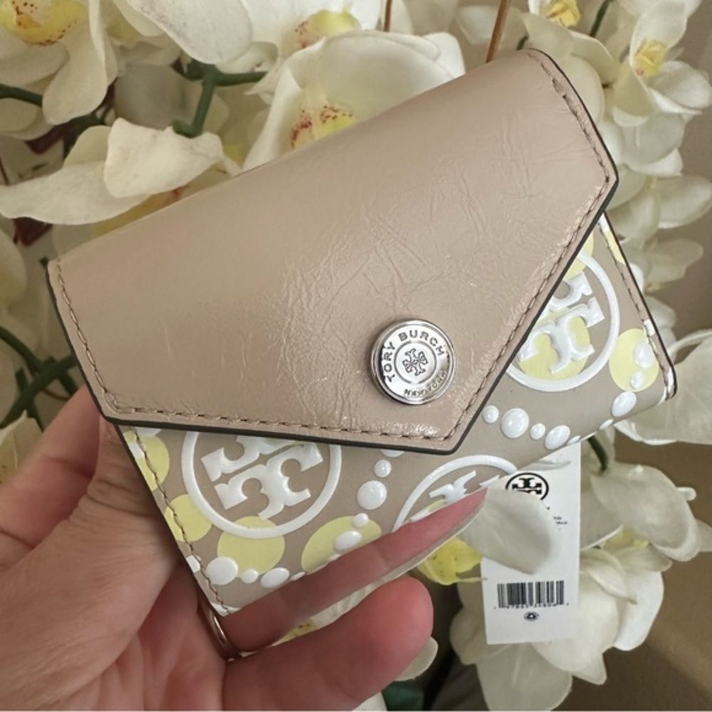 Tory Burch T MONOGRAM PRINTED LEATHER SMALL ENVELOPE WALLET